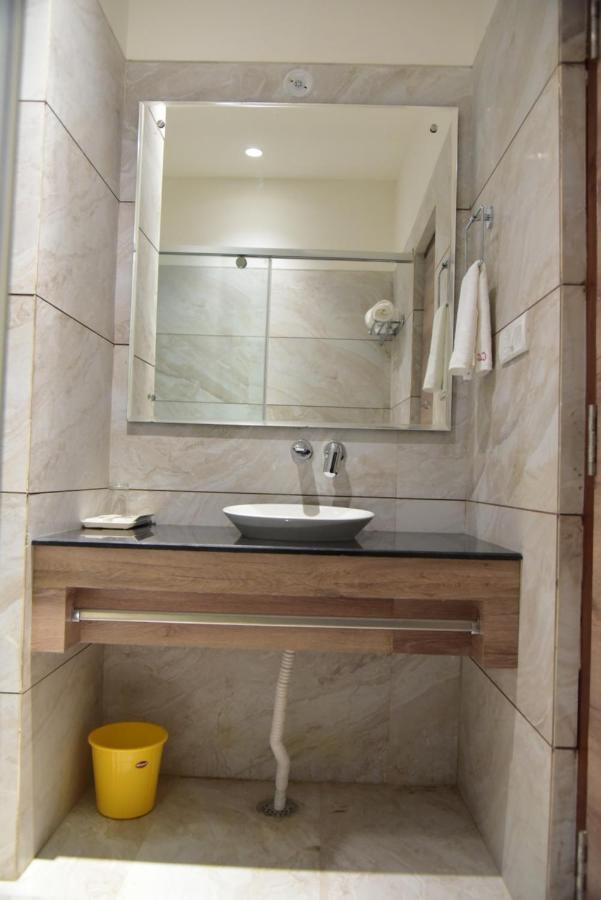 Hotel Crystal Grand Haldwani Luaran gambar